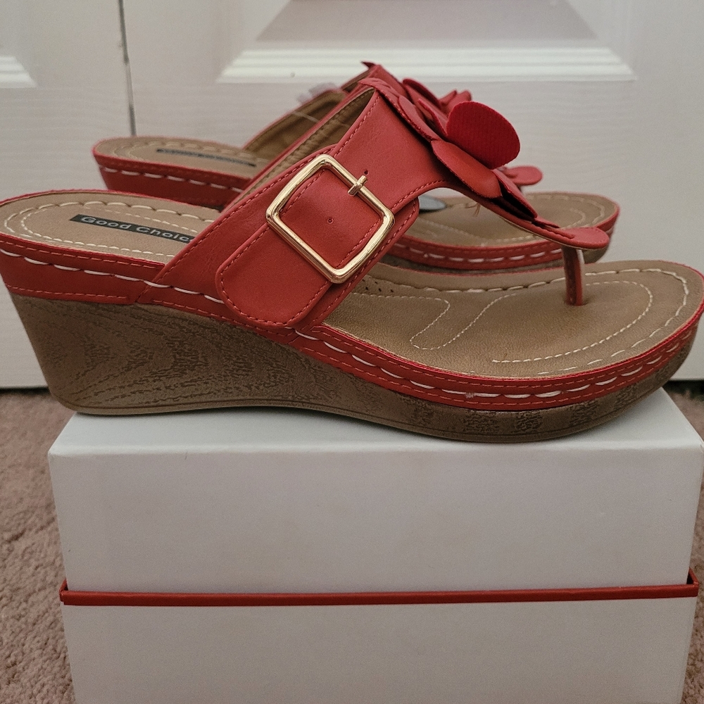 Good Choice Wedge Sandals 7.5 - Picture 3 of 13